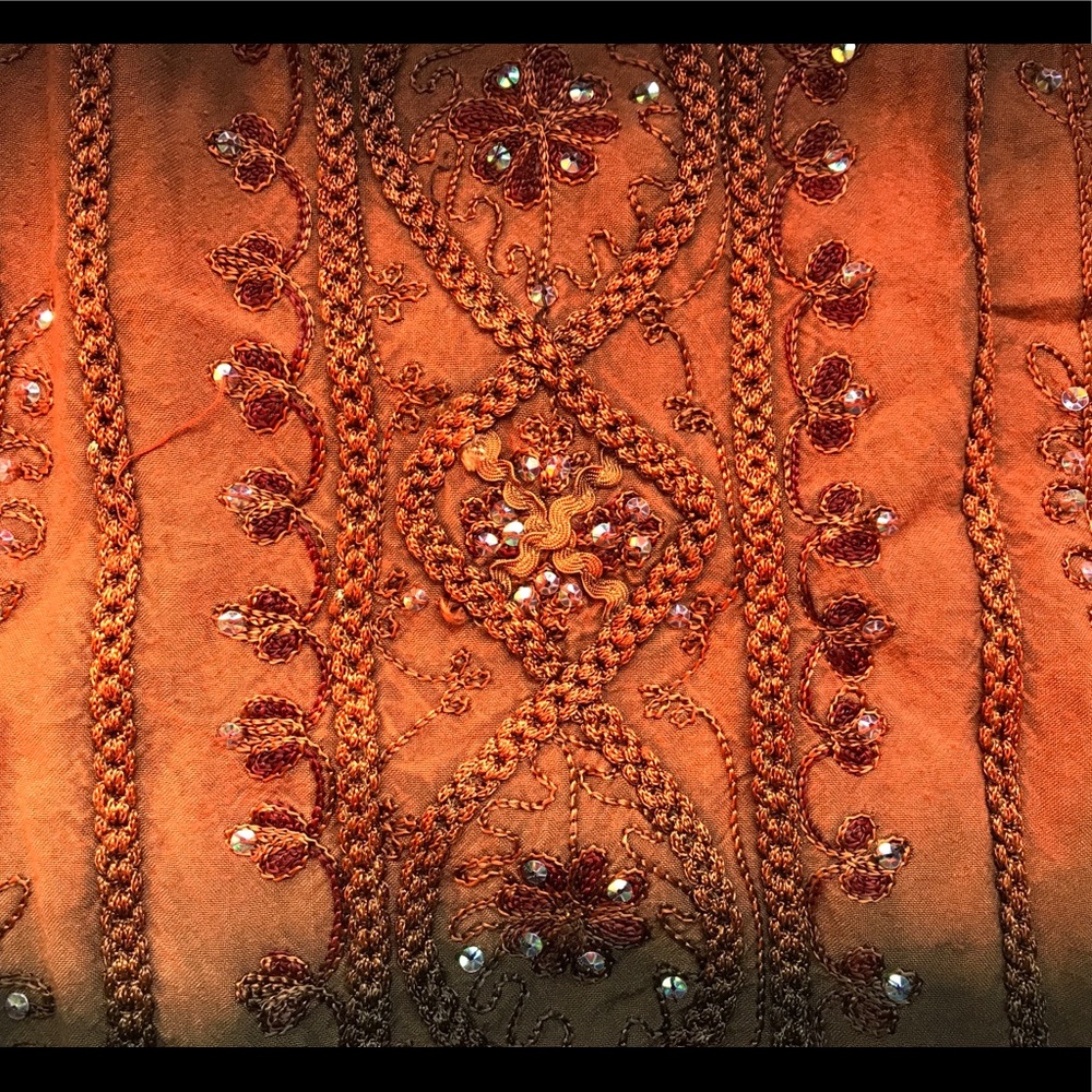 Handmade Embroided Ombré Top - Picture 4 of 6